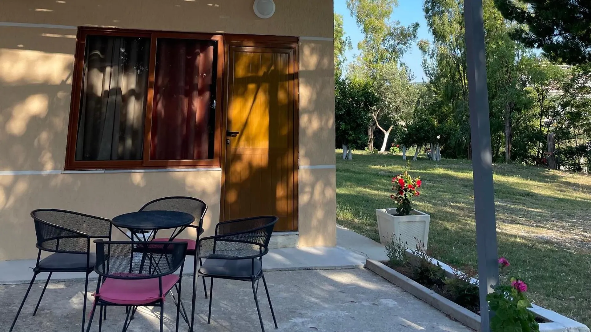 Harmonia Guest House Vlorë Albanien